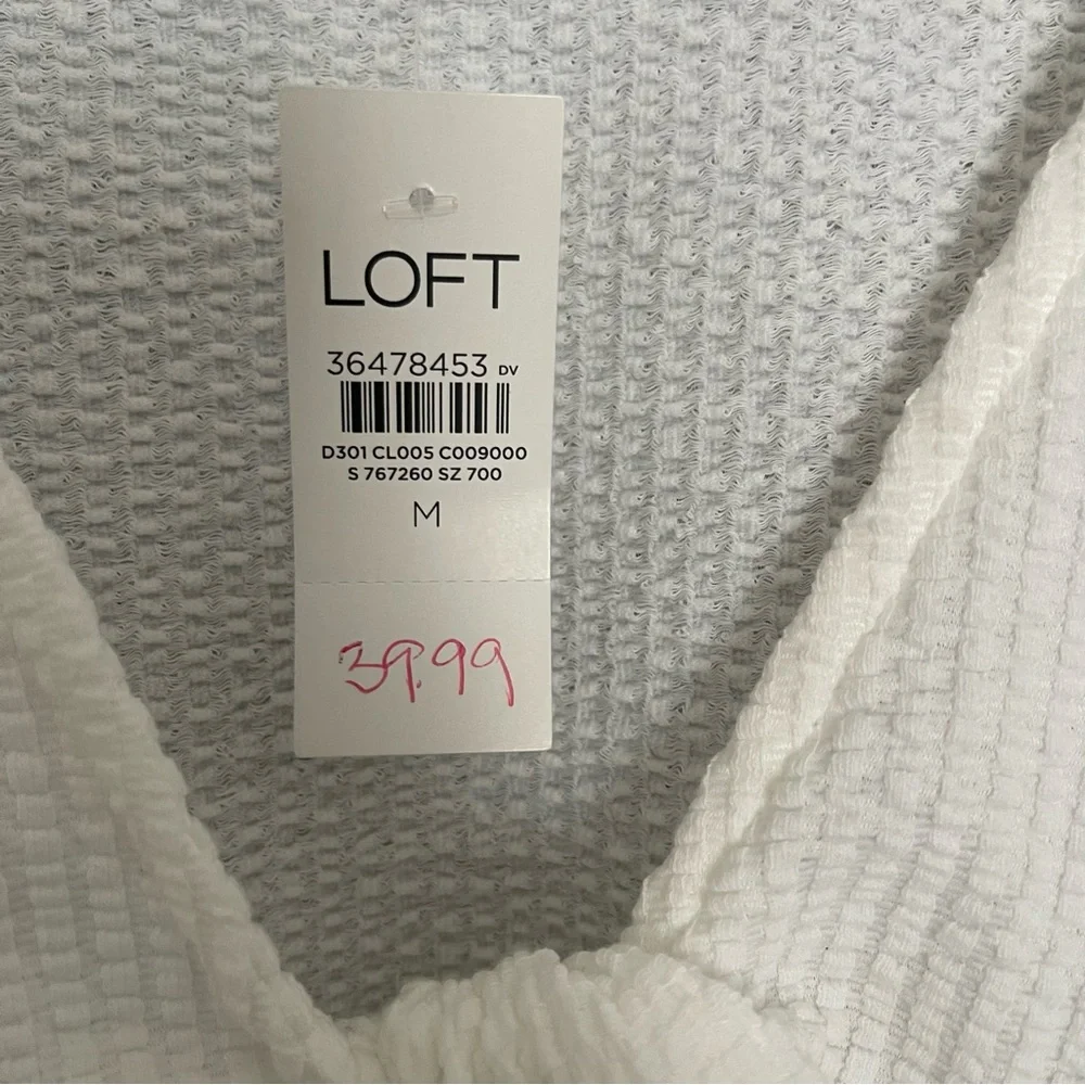 NWT LOFT M White Textured V Neck Blouse Dainty Boho Prairie Cottagecore Romantic